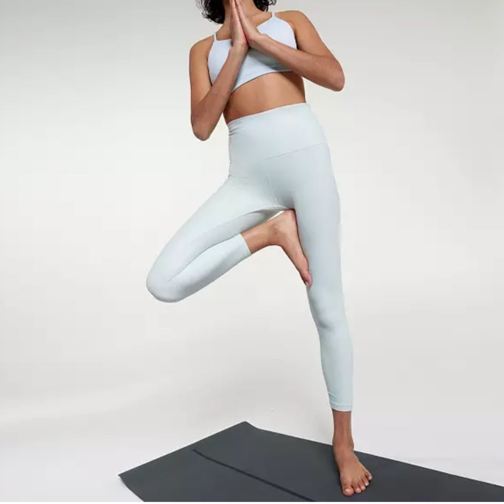 466. Calia women’s core essential HR 7/8” legging size XL in calming green